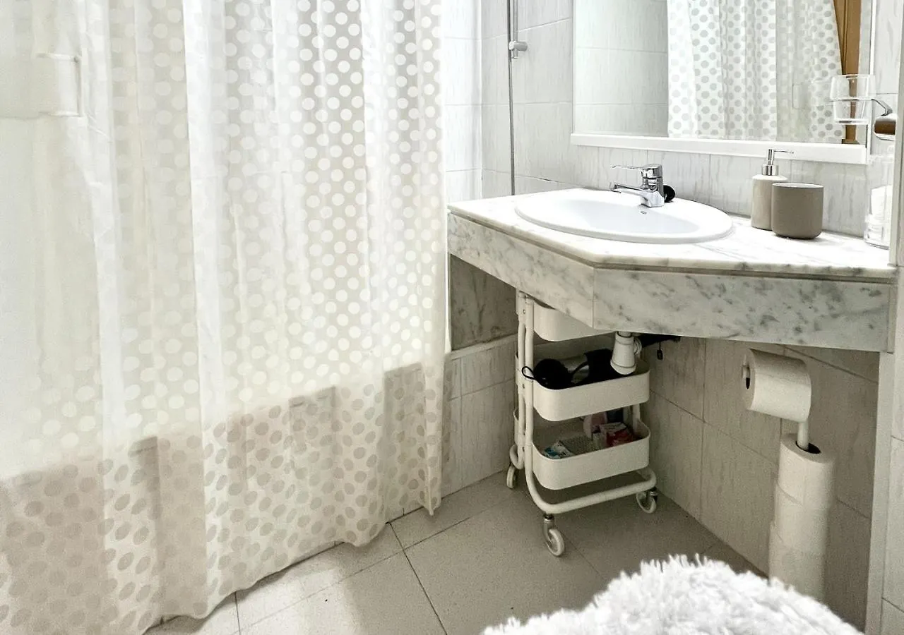 Apartment Espacioso Con Patio Interior Sabadell Spanien