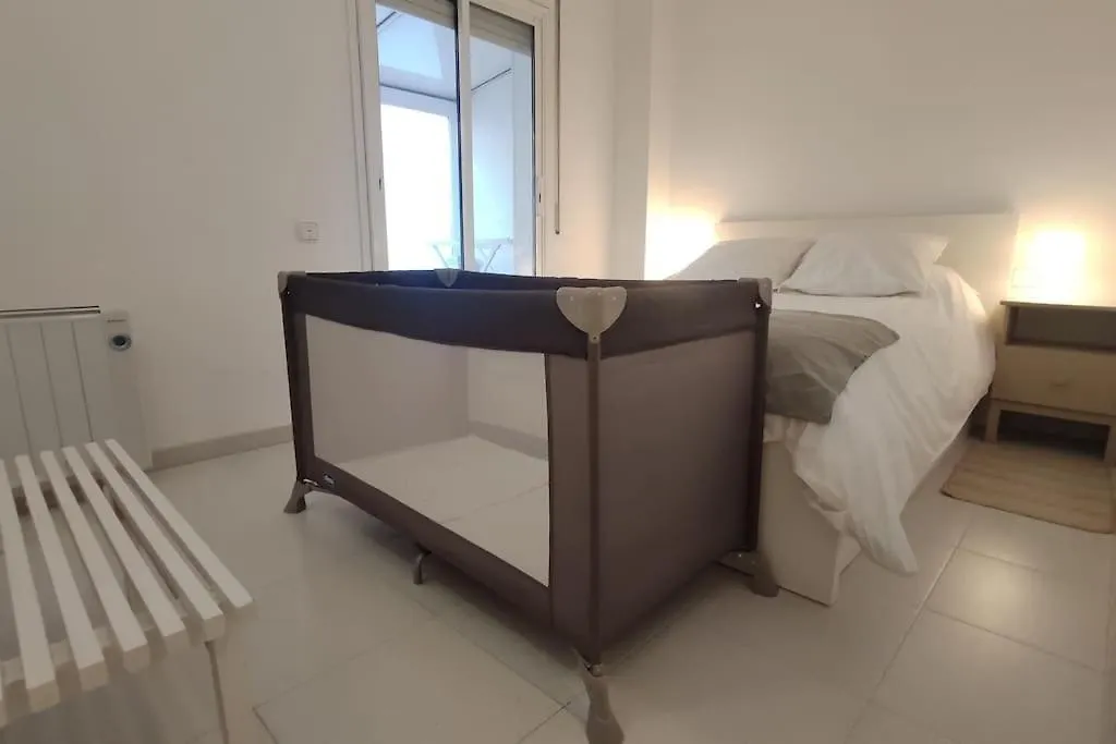 Espacioso Con Patio Interior Sabadell Apartment