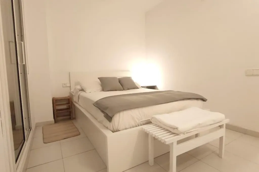 Espacioso Con Patio Interior Sabadell Apartment